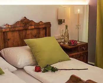 Urban 3* Solnohrad